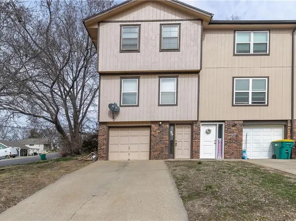 131 Kindred Ave, Bonner Springs, KS 66012