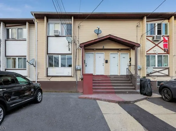 63-65 16Th Ave, Paterson City, NJ 07501