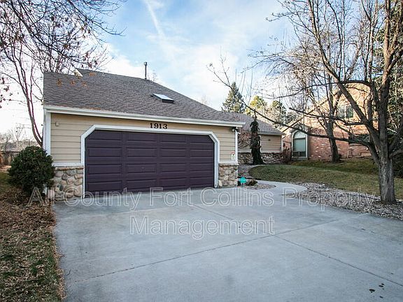 3rd image of 1913 Wallenberg Dr