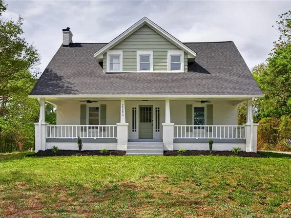 2280 Darwick Rd, Winston Salem, NC 27127