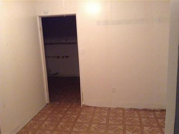 5th image of 9619 Bluffcreek Dr
