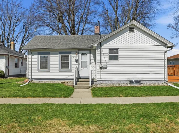 223 Illinois St, Dyer, IN 46311