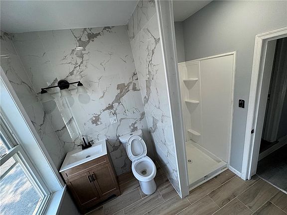 3rd image of 151 W Nesquehoning St