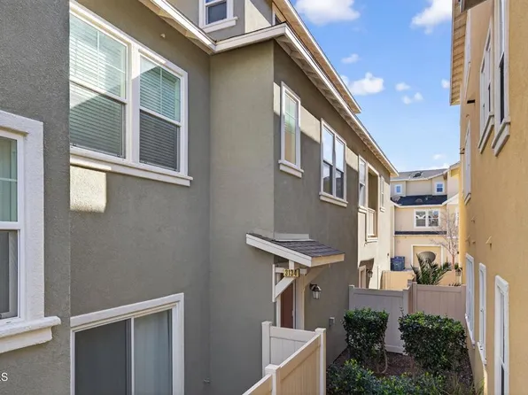 3134 Lisbon Ln, Oxnard, CA 93036