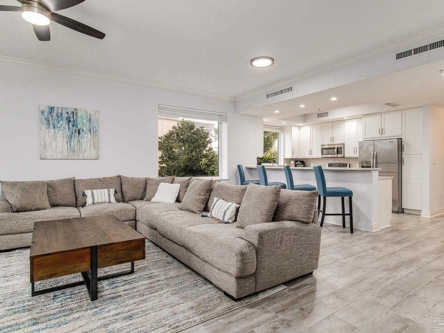 612 Lost Key Dr UNIT 205B