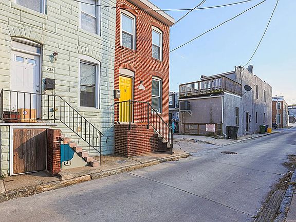2nd image of 1737 Olive St