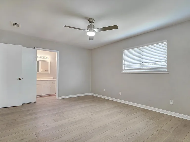 1806 Dixie Ln — Photo 14