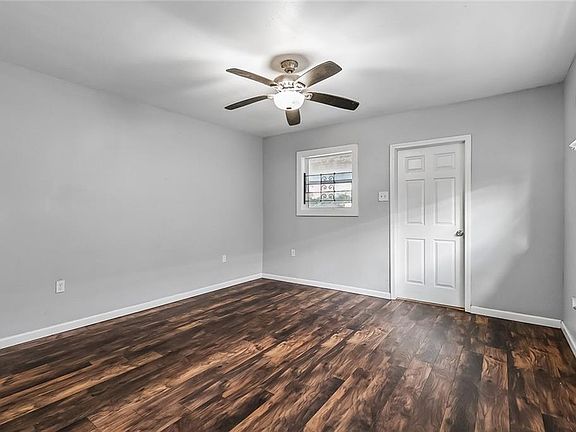 5th image of 1706 Piety St