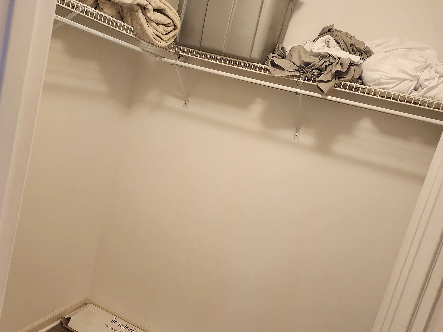 3 bed, 1300 sqft, $1,300 — Photo 4