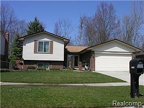 1st image of 46442 Bartlett Dr