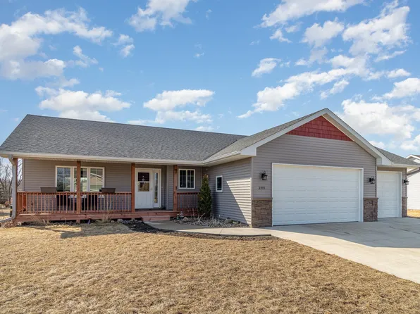 2205 Hope Ave, Lester Prairie, MN 55354