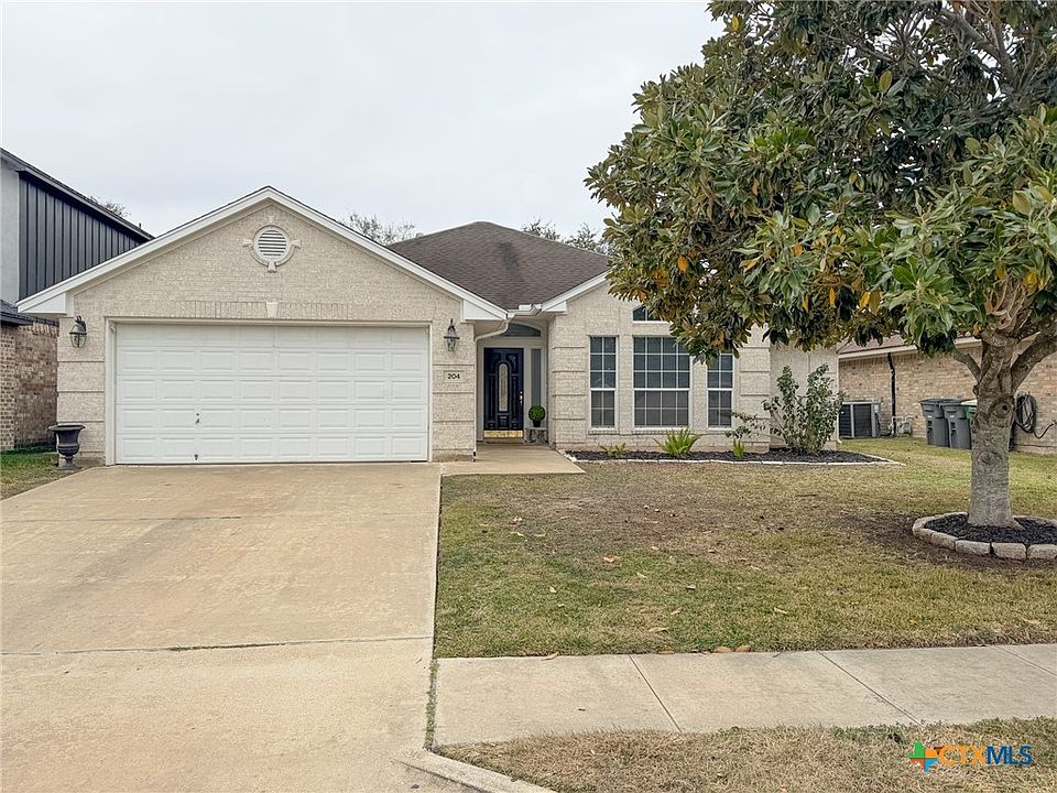 1st image of 204 Windwood Ln