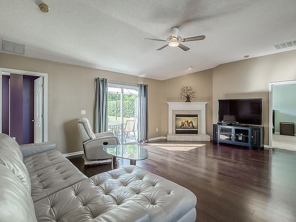 2nd image of 12652 Willow Springs Ct