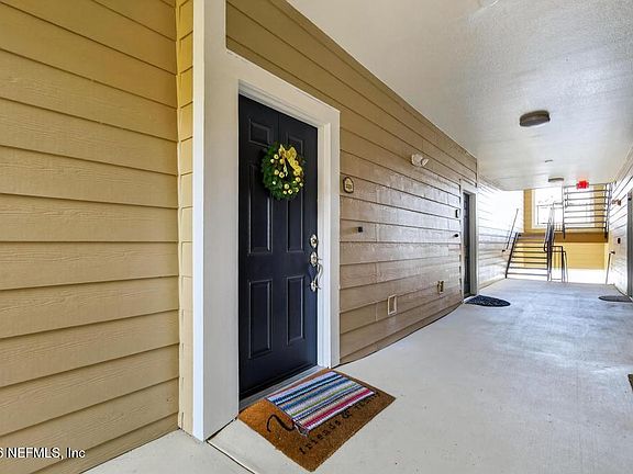 3rd image of 8550 TOUCHTON Road #2221