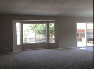 215 Rae Ct, Sparks, NV 89436