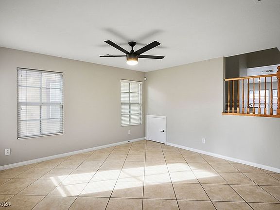 3rd image of 954 Ashford Hollow Ave