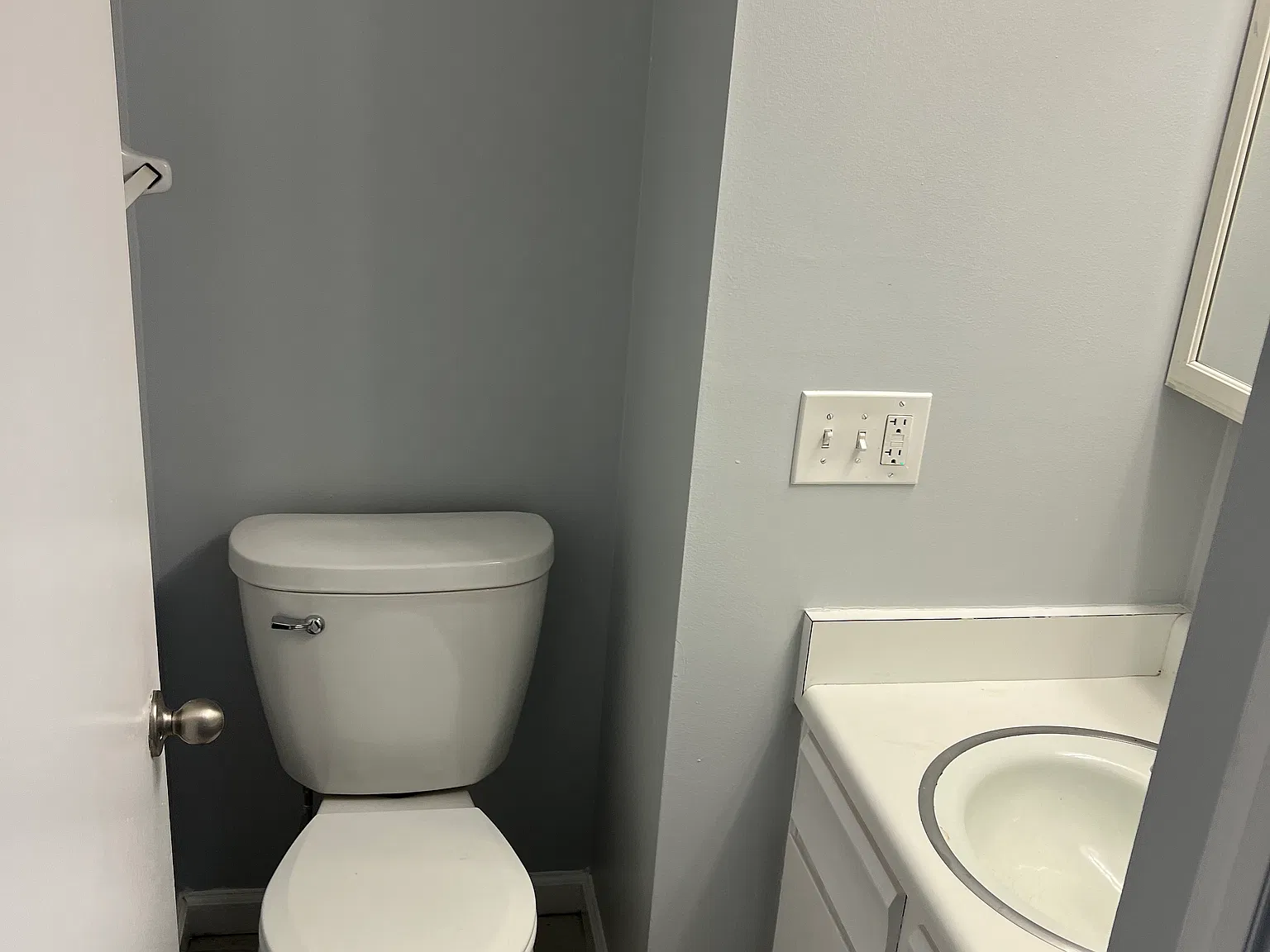 2 bed, 1.5 bath, 800 sqft, $1,700 — Photo 2