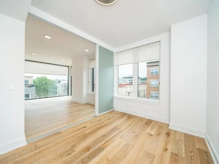 1101 Grand St #302 — Photo 20