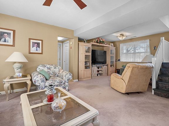 3rd image of 53 Lunns Way
