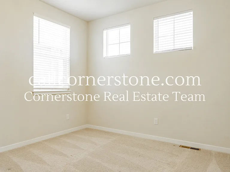 10120 Kentwood Dr — Photo 25