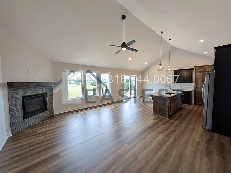 1209 NW 3rd St — Photo 3
