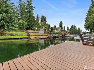 2422 179th Ave E, Lake Tapps, WA 98391