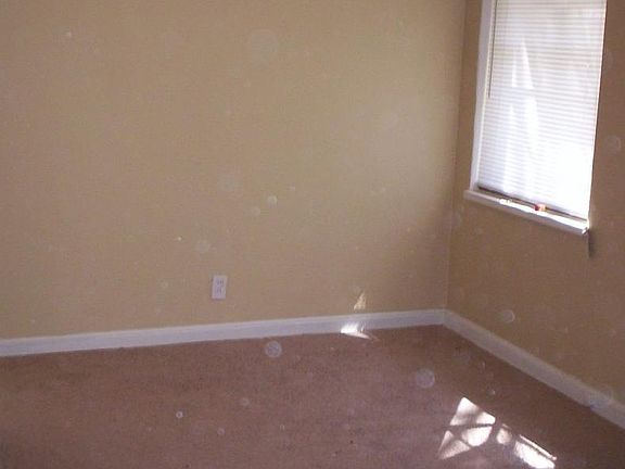 3rd image of 275 Wampler Ave