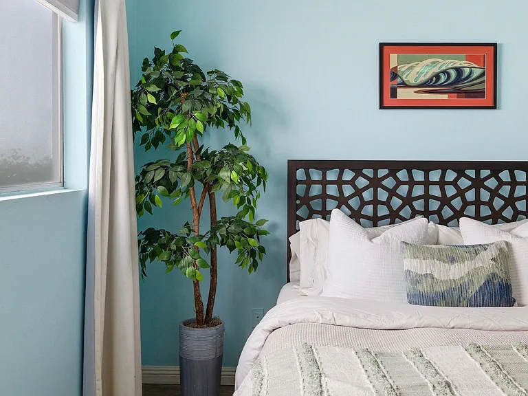 1600 Ardmore Ave #219 — Photo 16