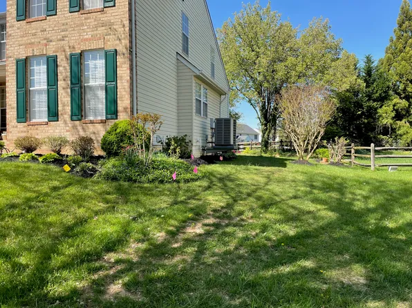 46620 Hampshire Station Dr, Sterling, VA 20165