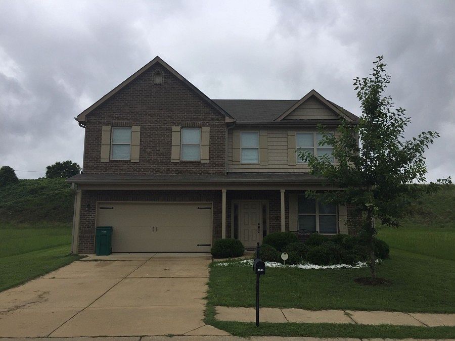 1st image of 1330 Maxwell Cir