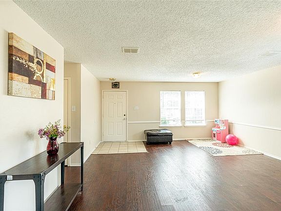 4th image of 1645 Lionheart Dr