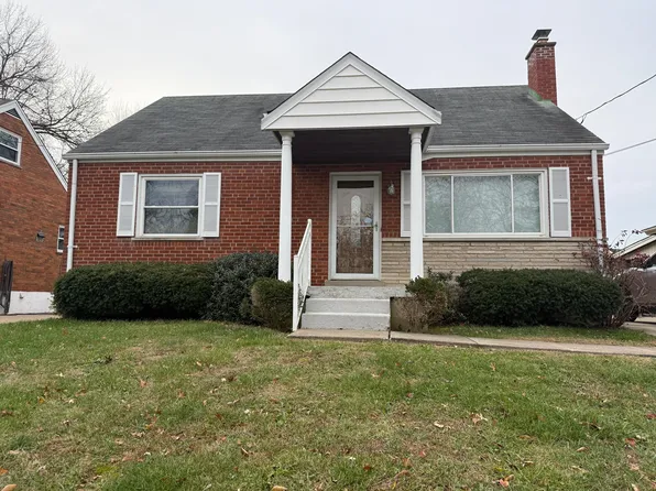 7147 Bluecrest Dr, Cincinnati, OH 45230