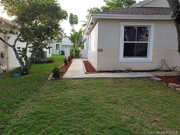 4th image of 152 NW 207th Ave