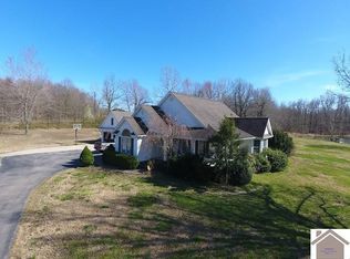 2161 W Slaughter Rd, Mayfield, KY 42066