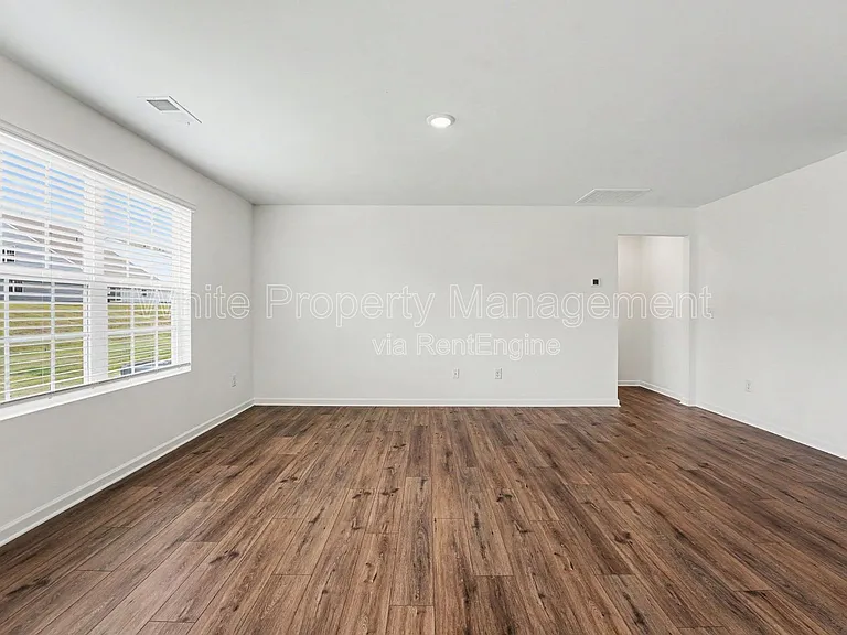 368 W 18th St — Photo 3