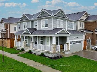 18 Blue Oak St, Kitchener, ON N2R 0K3