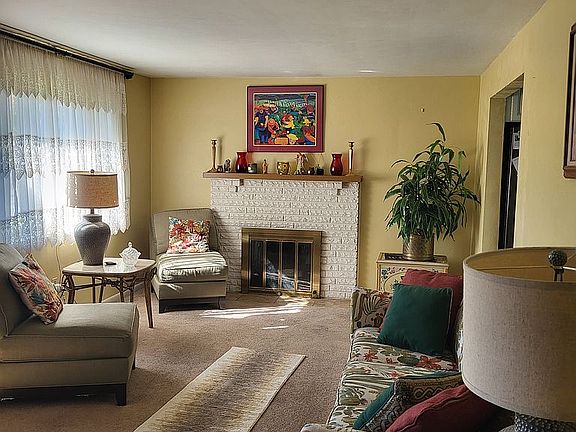 Living Room has Fireplace