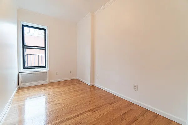 Rented by Camelot Realty Group | media 9