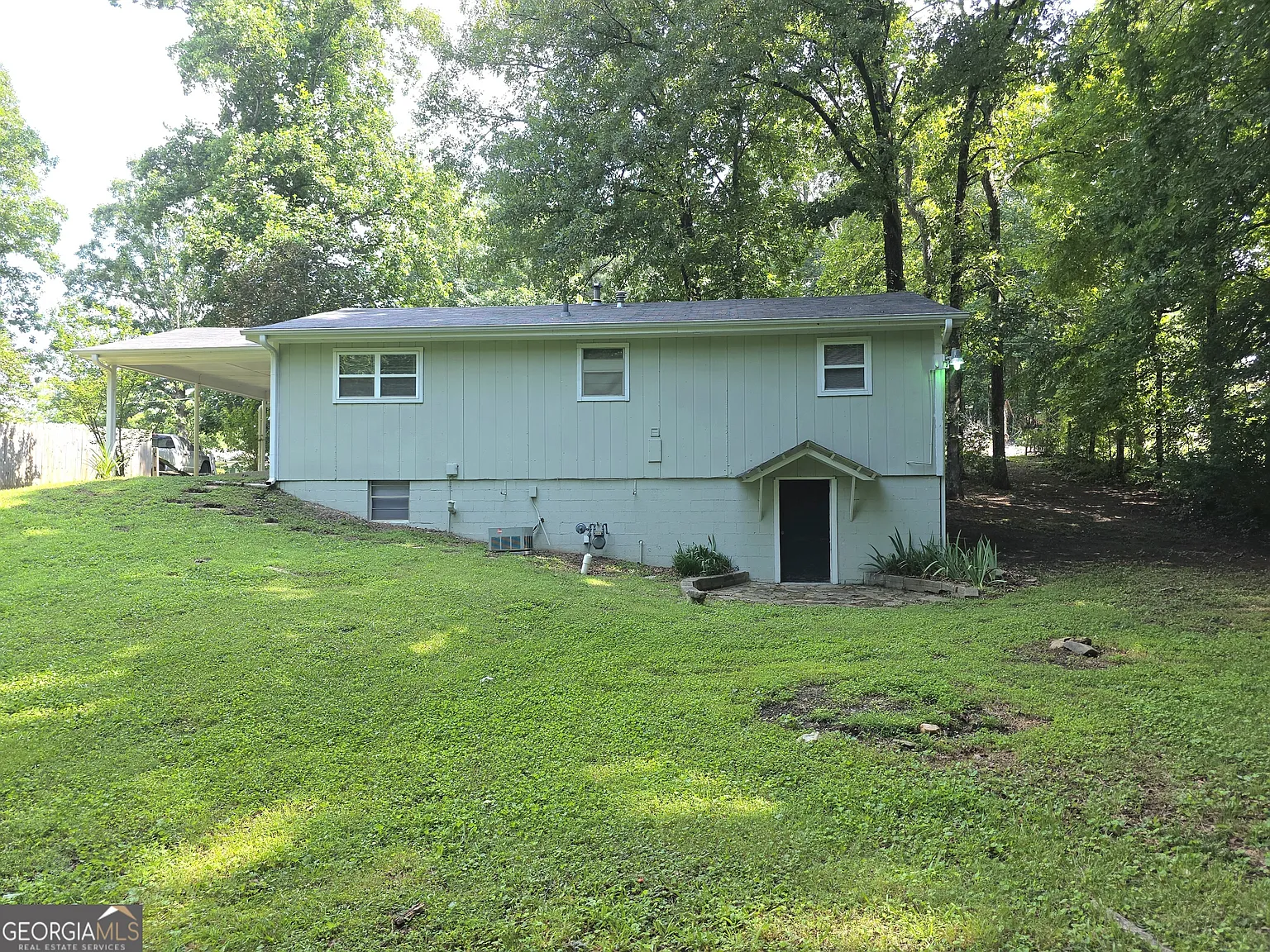 3 bed, 1.0 bath, 1000 sqft, $1,750 — Photo 3