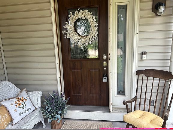4th image of 6391 Crimson Circle East Dr