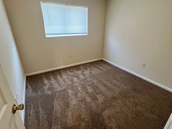 3rd image of 1822 Williamsburg Rd