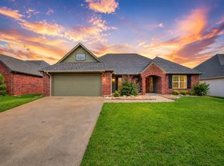 12318 E 69th St, Owasso, OK 74055