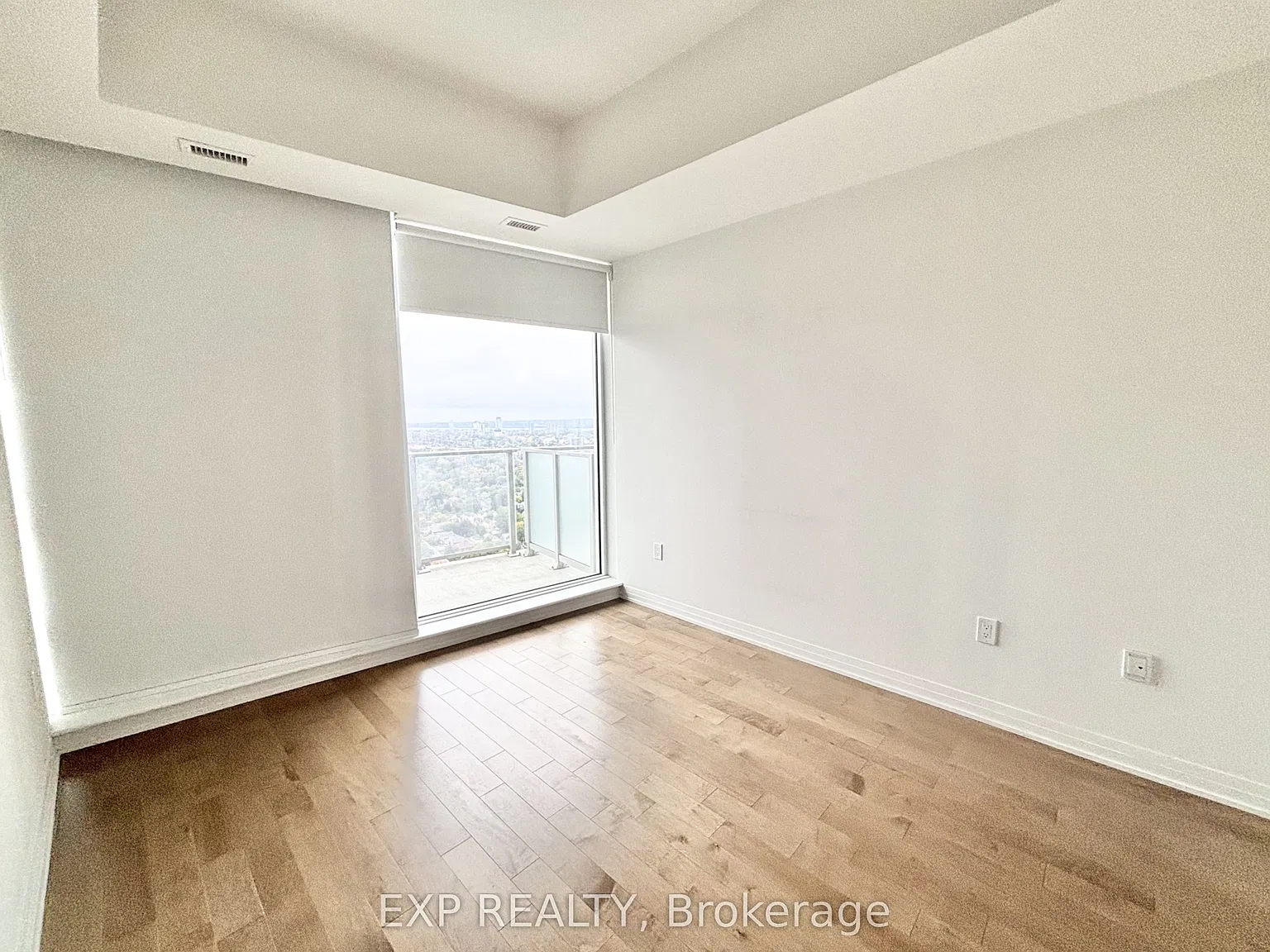1 bed, $2,400 — Photo 3