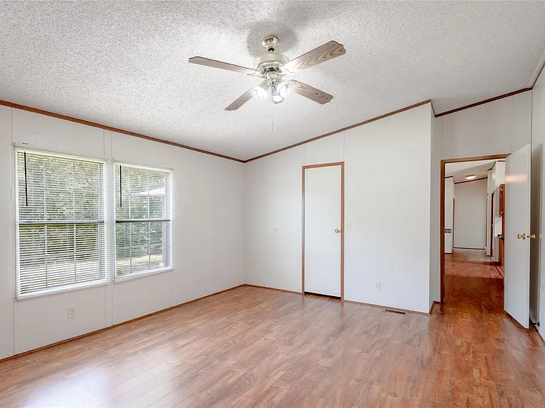 37 Riverside Ln #A — Photo 15