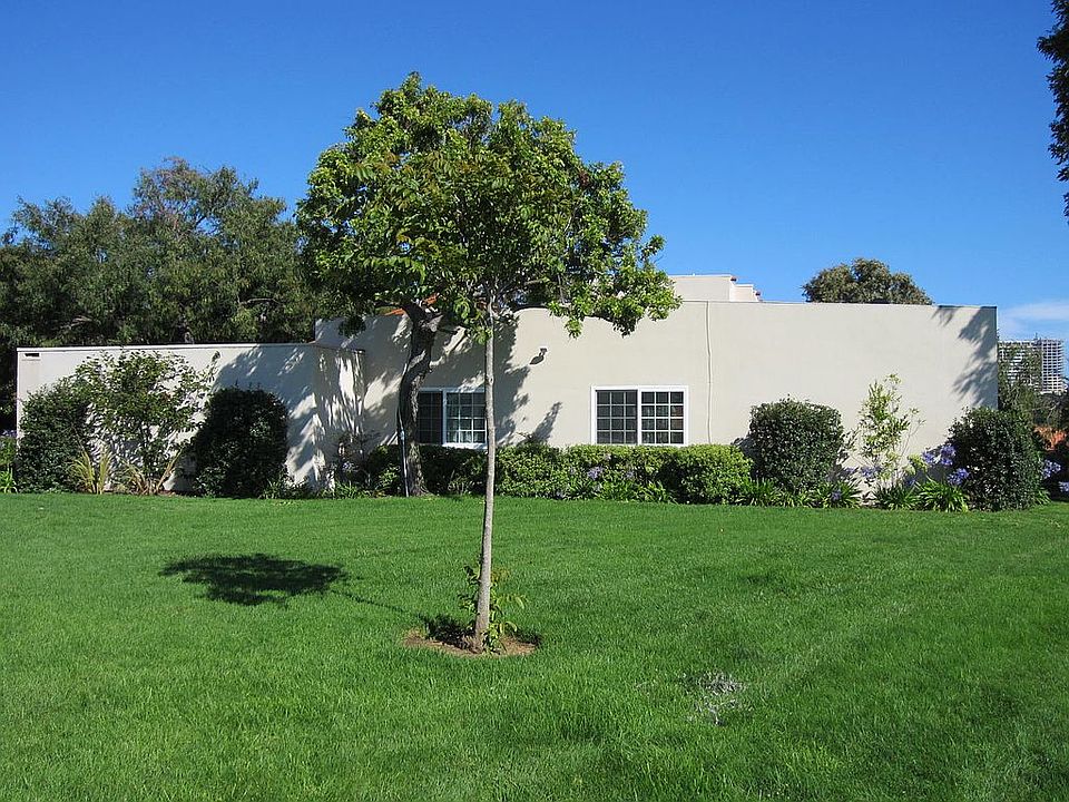 side facing greenbelt