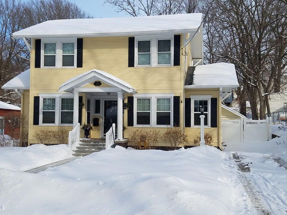 1st image of 3216 Jones St