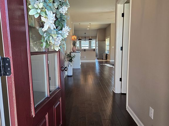 5th image of 9161 White Poplar Cir