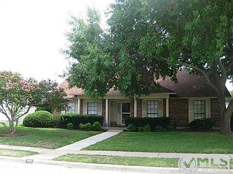 1st image of 309 Hemlock Dr