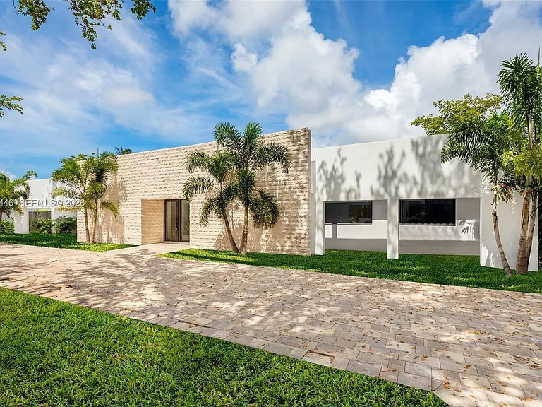 13306 SW 58th Ct — Photo 1