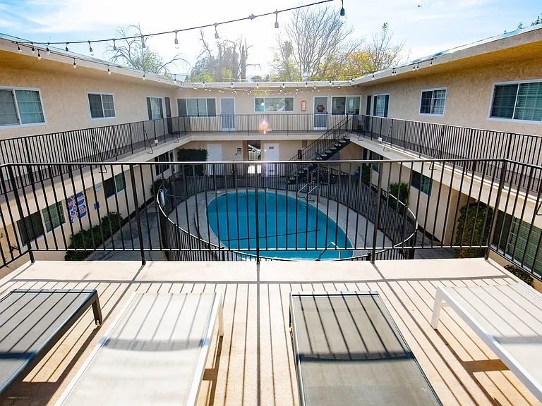 The Canyons at Santa Clarita Apartments — Photo 14